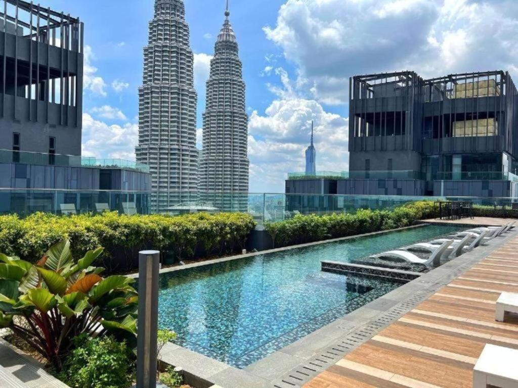 Star Holiday Sky Pool Klcc Kuala Lumpur Exterior foto